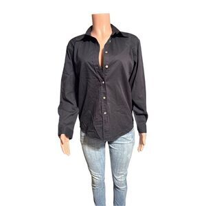 Akwa long sleeve black button down shirt M
